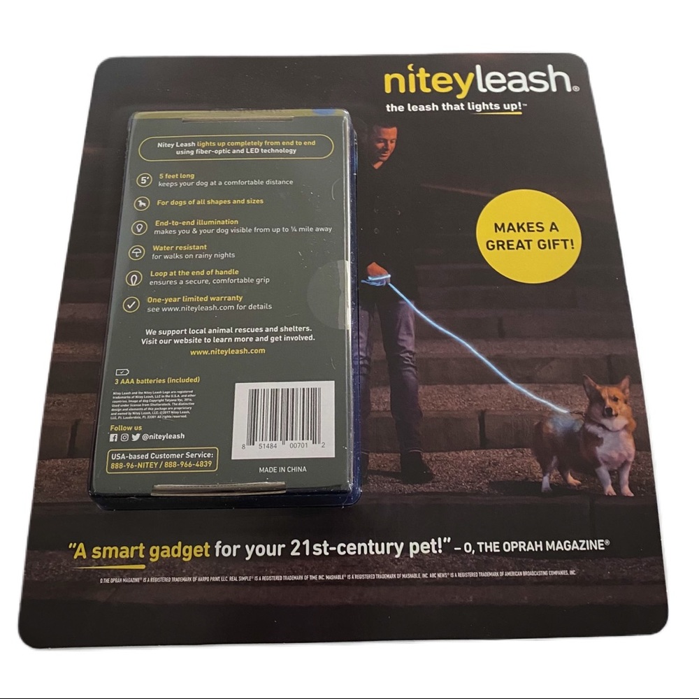 NiteyLeash LED Glow In The Dark Pet Dog Leash - Picture 2 of 8
